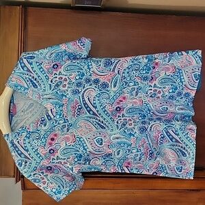 Vera Bradley | V-neck Floral Print Scrub Top in Blue Pink White Pockets - size M
